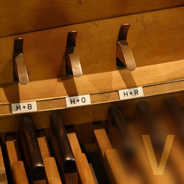 Pedal mit Koppeln der Rudigierorgel im Mariendom Linz (Foto: Stefanie Petelin)