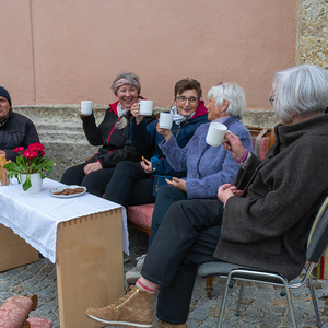 Tea Time am Kirchenplatz