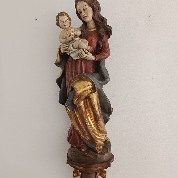 Marienstatue / pfarre pfandl